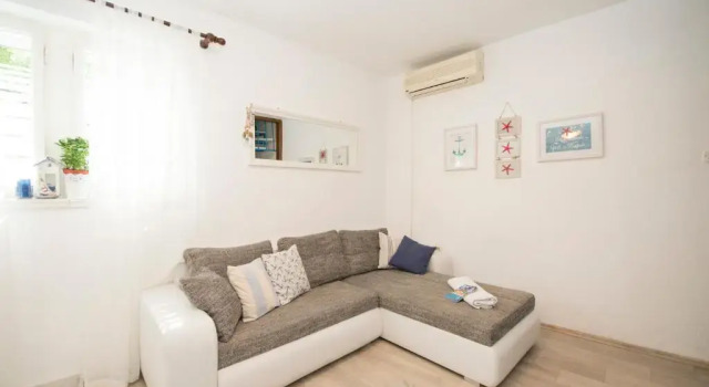 Апартаменты Maritimo Apartment