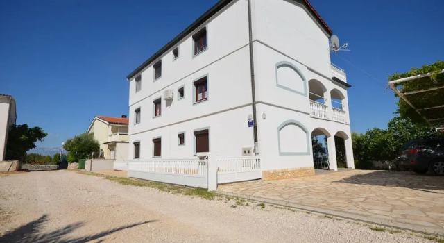 Apartments Gogoljak, Забронировать Апартаменты/квартира Вир Zadar Islands