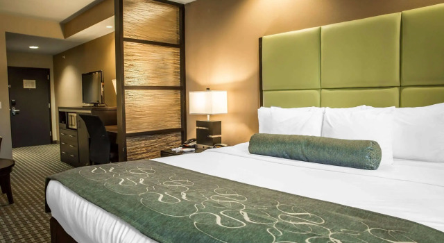 Comfort Suites New Bern near Cherry Point, Забронировать Отель Нью-Берн Северная Каролина