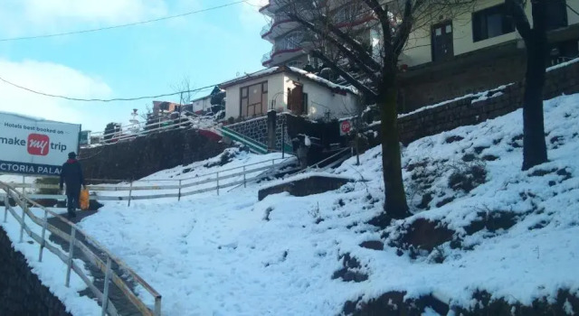 Hotel Victoriya Palace,Mcleod Ganj, Забронировать Отель Отели штата Химачал-Прадеш с завтраком, Завтраки