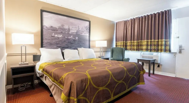 Двухместный номер Standard с видом на внутренний двор Super 8 by Wyndham Gananoque - Country Squire Resort