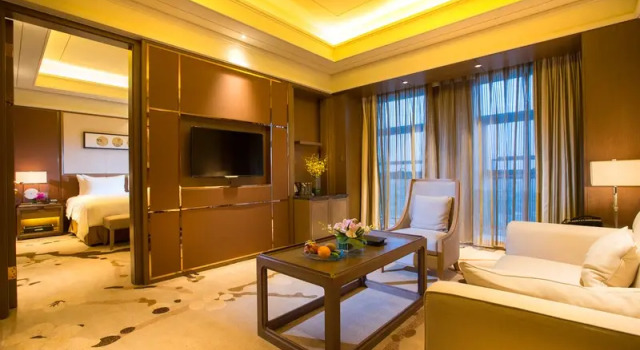 Номер Standard New Century Grand Hotel Hangzhou Zheshang