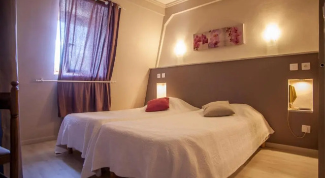 Двухместный номер Standard Logis Hotels - Auberge de lÎle - Hôtel 3 étoiles et Restaurant