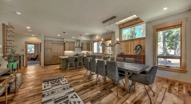 Gondola Vista 6 - 4 Br Townhouse, Забронировать Апартаменты/квартира Отели Саут-Лейк-Тахо с бассейном, Бассейн