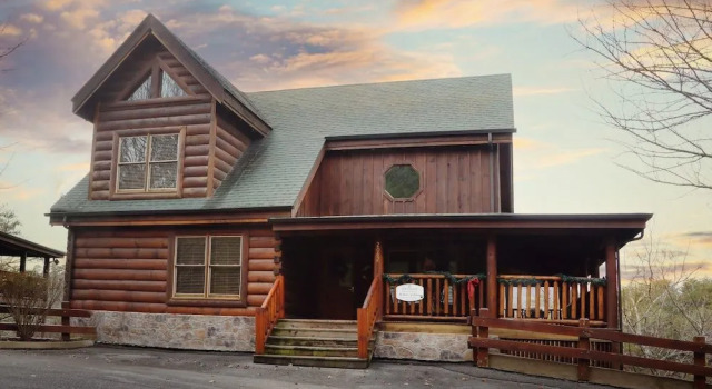Echoes of Eden 4 Br cabin by RedAwning, Забронировать Отель Севьервилл Great Smoky Mountains National Park