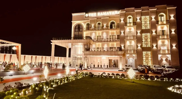 The Ramayana Hotel, Ayodhya, Забронировать Отель Отели Айодхья с завтраком, Завтраки