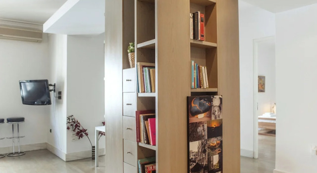 Galaxy Modern Loft, Забронировать Отель Отели Афины с парковкой, рядом с Театр Каролос Коун "Театрон технис", Парковка
