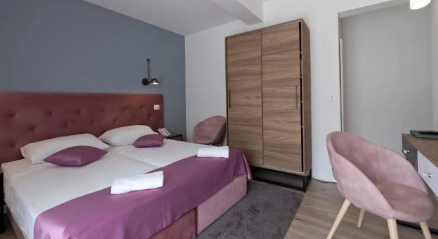 Двухместный номер с балконом Hotel Perla