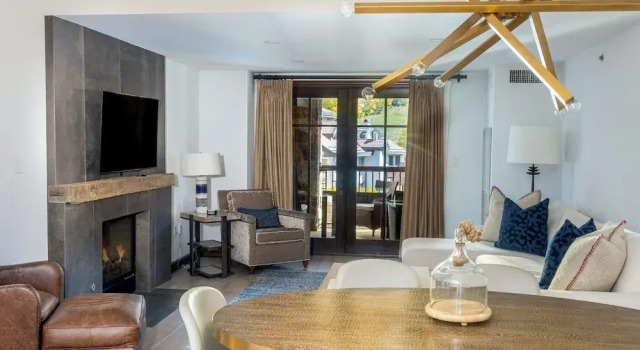 Номер Standard с 2 комнатами с видом на окрестности Madeline Hotel & Residences, Auberge Collection