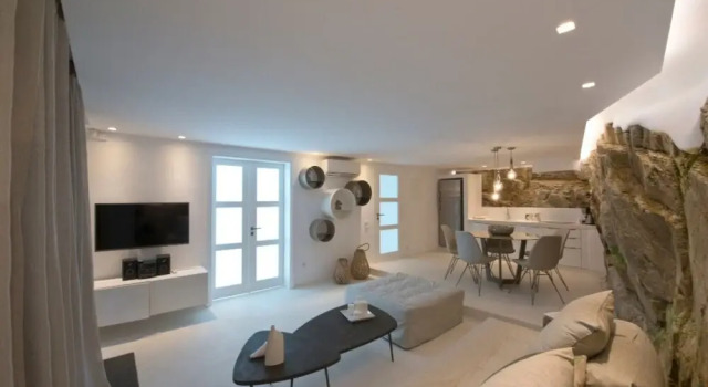 One Bedroom Suite Amethyst With Shared Pool