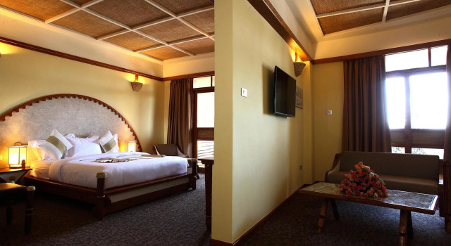 Nega Bonger Hotel