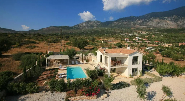 Вилла Grand с 4 комнатами Ideales Resort