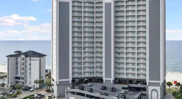 Апартаменты Seawind 1208 Beach Front Zero Entry Pool