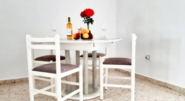CORAL BAY suite Cyprus, Boek Appartement Hotels in Coral Bay met parkeren, Parkeren