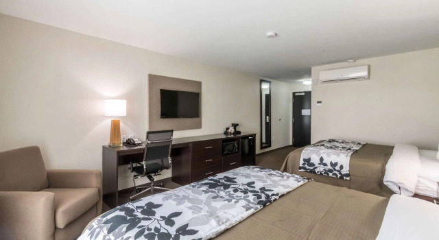 Четырёхместный номер Standard Sleep Inn & Suites College Station near University