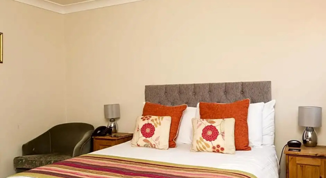 Номер Standard The Lawn Guest House Gatwick