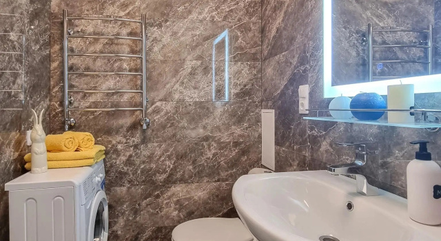 Апартаменты с балконом и с красивым видом из окна LovelyHome39|Апартаменты у Южного Вокзала в исторической части города
