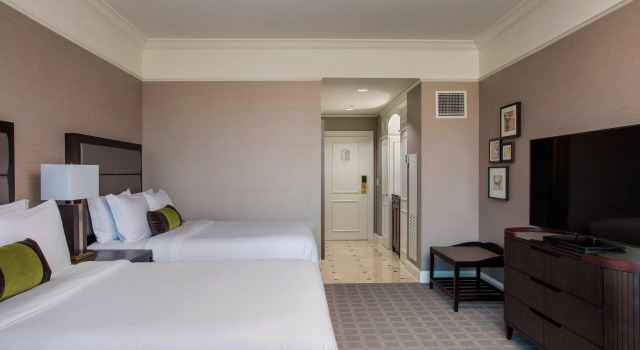 Четырёхместный номер Deluxe с видом на поле для гольфа The Ballantyne, a Luxury Collection Hotel, Charlotte