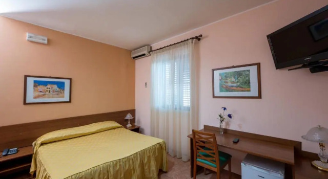 Valle Degli Ulivi, Book Hotel Motta Sant'Anastasia Sicily
