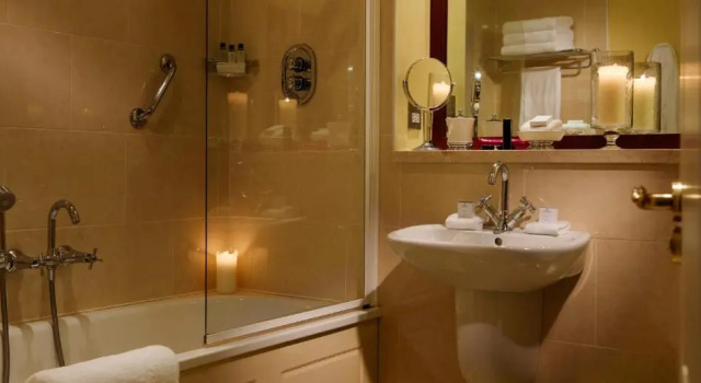 Номер Superior Brook Lane Hotel