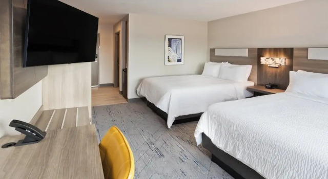 Четырёхместный номер Standard Holiday Inn Express Columbus – Fort Benning Area by IHG