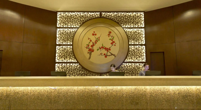 Mandarin Plaza Hotel, Забронировать Отель Отели Себу 4 звезды, рядом с Университетская больница «Себу Докторс», 4*