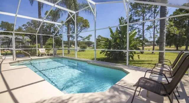 Коттедж с 4 комнатами Private Pool Home Conservation View 4 Bedroom Home by RedAwning