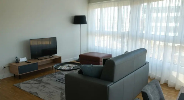 OCTO Apartments, Забронировать Апартаменты/квартира Отели Бара с парковкой, Парковка