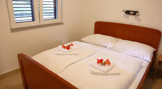 Apartments Salihbegovic, Rezerwuj Apartament Island Solta Split-Dalmatia County
