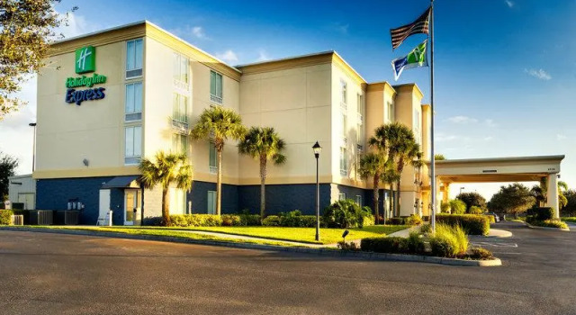 Двухместный люкс Цокольный этаж Holiday Inn Express Hotel and Suites Arcadia by IHG