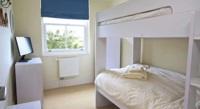 6 Combehaven