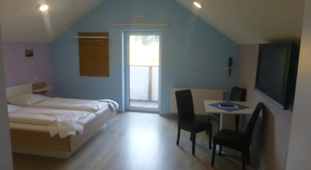 Трёхместный номер Standard c 1 комнатой Smart Motel eU