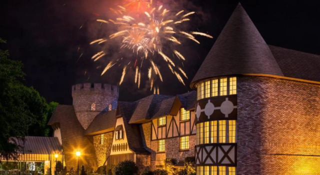 Anaheim Majestic Garden Hotel, Забронировать Отель Анахайм Disneyland California, рядом с Курорт Disneyland® Resort