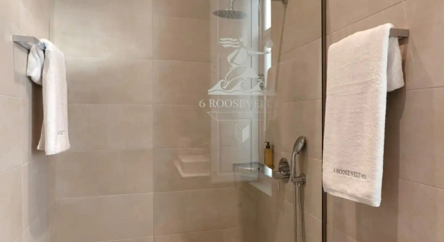 Номер Standard 6 Roosevelt Str