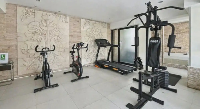 Апартаменты Heritage - Modern Studio Shared Pool, City Centre