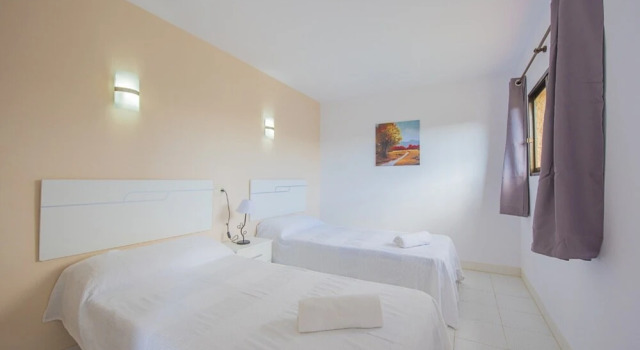 Villa - 4 Bedrooms with Pool, WiFi and Sea views - 104975