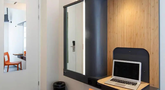 Двухместный номер Superior easyHotel Brussels City Centre