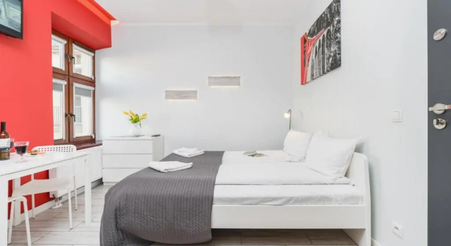 Студия с видом на город K12 Apartments