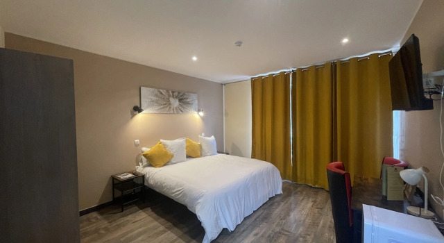 Двухместный номер Superior Leclerc hôtel