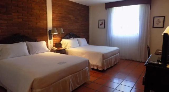 El Convento, Book Hotel Hoteller i Leon Region med parkering, Parkering
