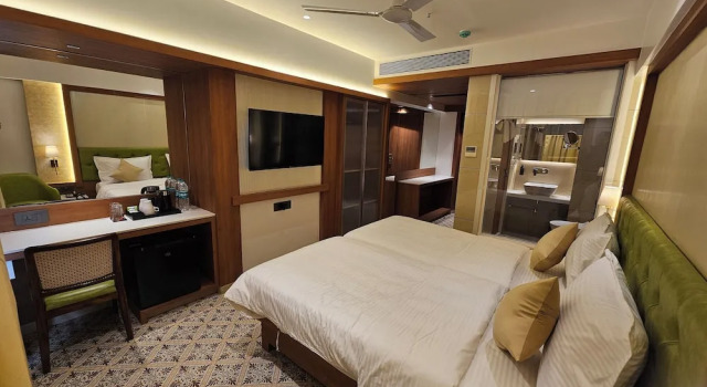 Номер Premium с видом на город Hotel Golden Nest - Thane