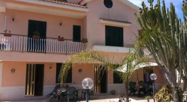 B&B Villa Tania, Buchen Sie Villa Cottages in Sizilien, Cottage