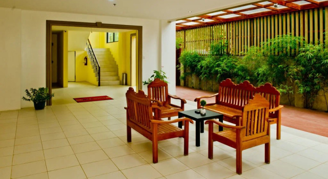 D' Galaxy Hotel & Restaurant