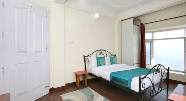 OYO Home 9897 Elegant 3BHK