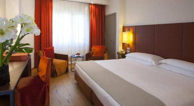 Двухместный номер Deluxe Starhotels Michelangelo Florence