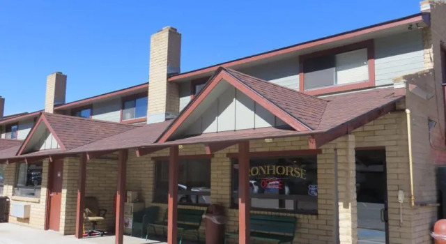 Iron Horse Inn