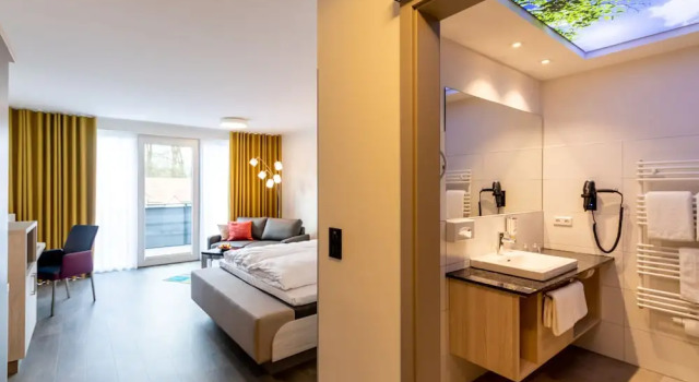 Одноместный номер Premium с балконом Hotel & Apartments Leugermann