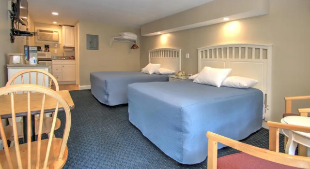 Люкс Deluxe Studio East Motel