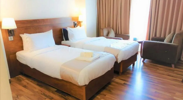 Двухместный номер Standard с видом на сад Esquire Hotel Apartments