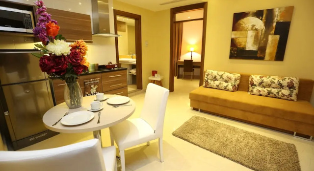 Апартаменты Delora Hotel and Suites